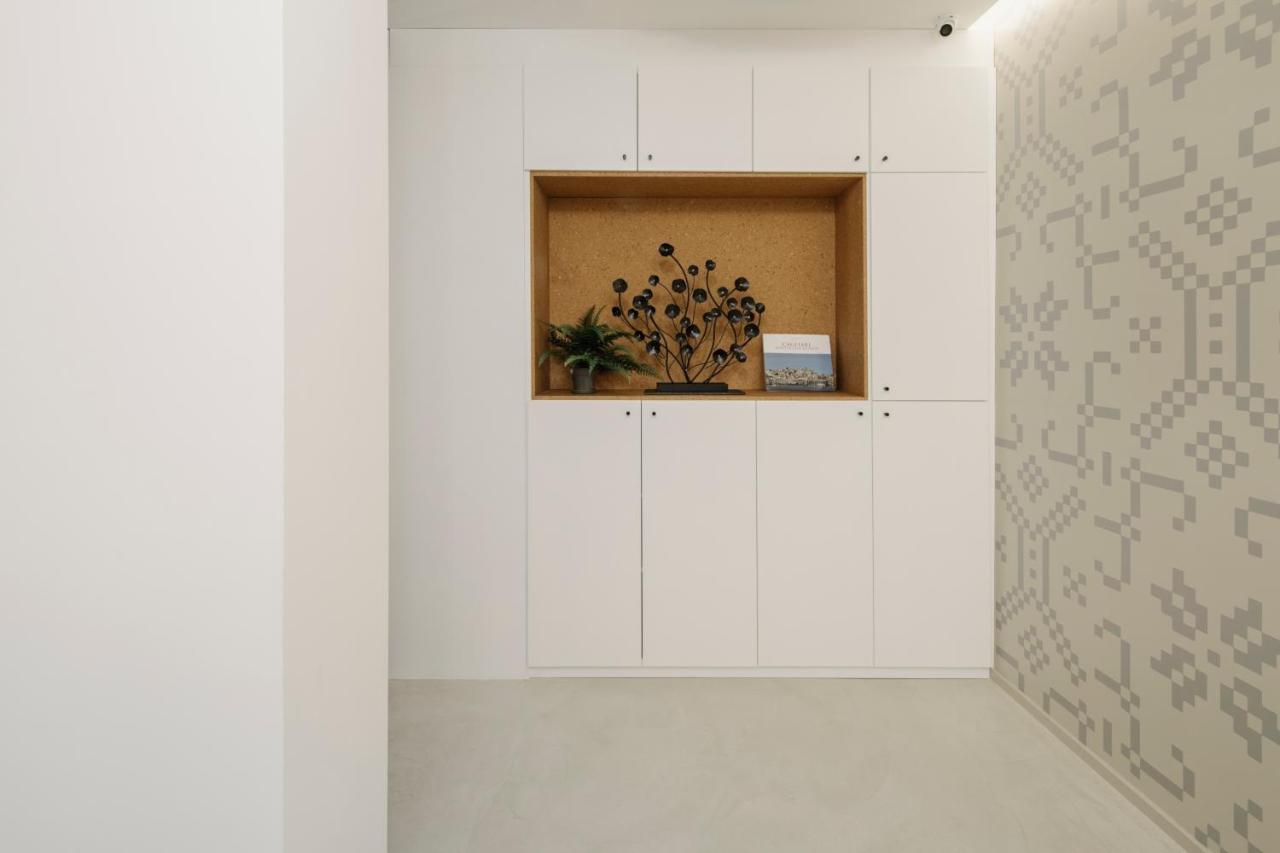 Temporas Design Rooms Кальяри Экстерьер фото